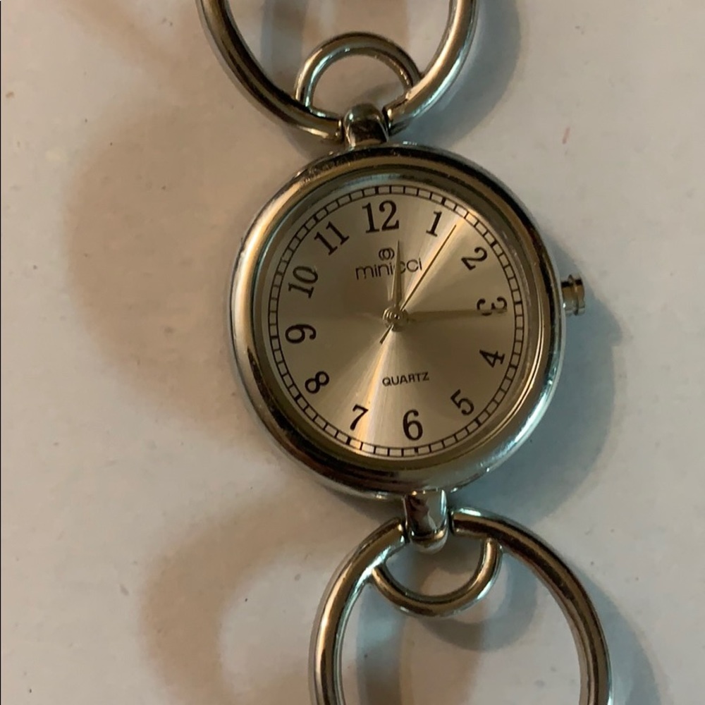 Watch - Picture 3 of 3